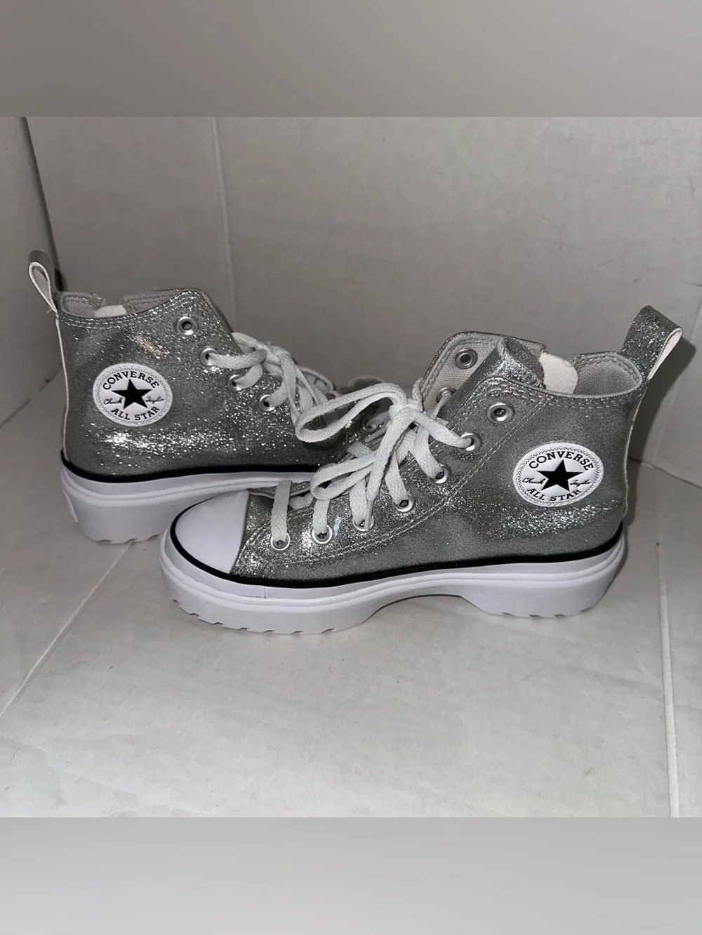 Chuck Taylor All Star Lugged Lift Platform Silver Glitter Youth Size 3 Side Zip